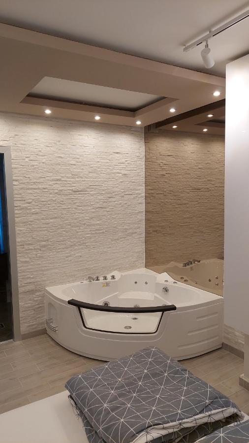 Apartman Nataly Nisz Zewnętrze zdjęcie
